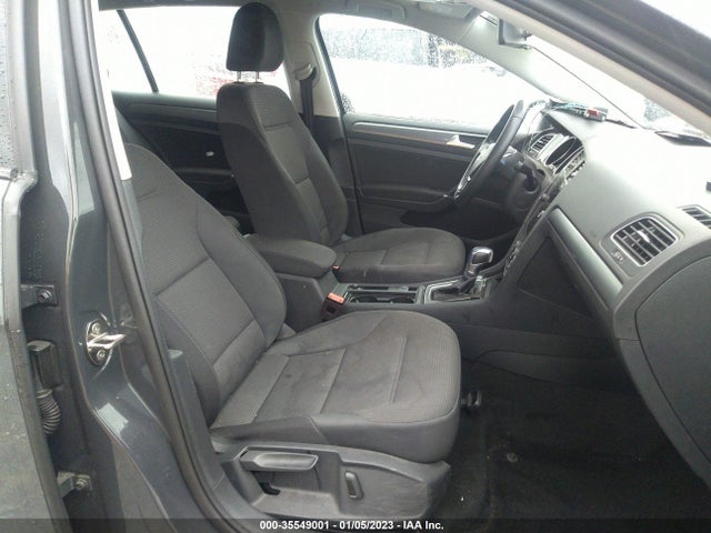 2019 Volkswagen Golf, VIN: WVWKR7AU3KW917541
