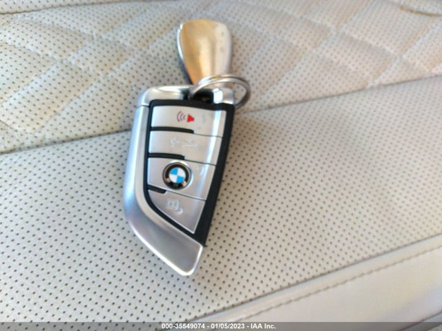 2022 BMW 7 Series, VIN: WBA7T2C06NCH32636