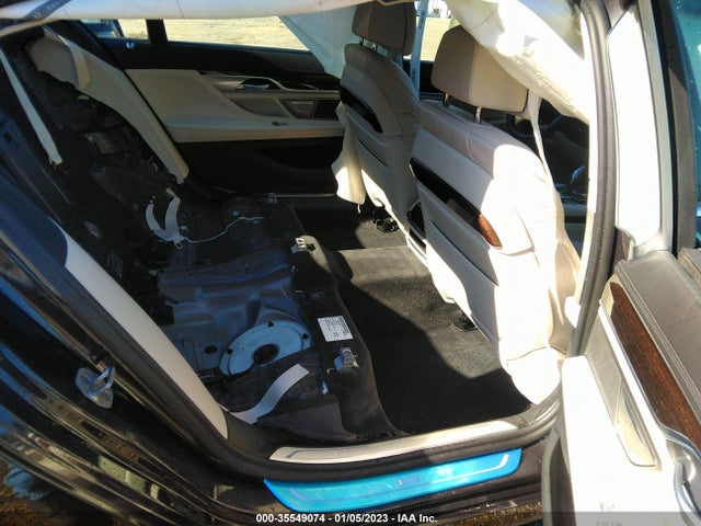2022 BMW 7 Series, VIN: WBA7T2C06NCH32636