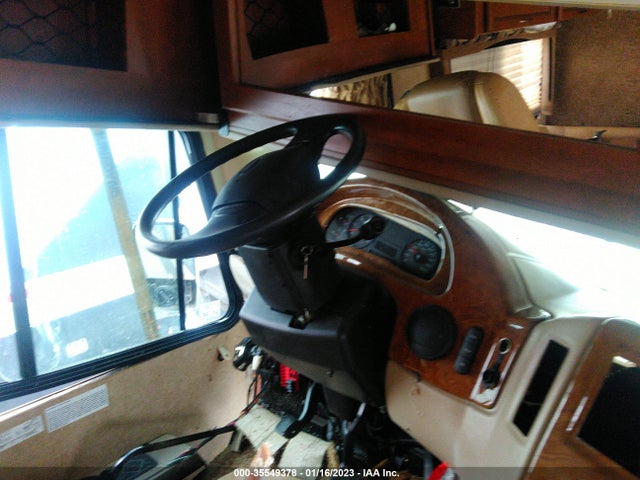 35549378 :رقم المزاد ، 1F64F5DY8D0A13021 vin ، 2013 Ford F53 مزاد بيع