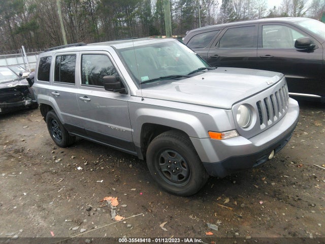 2014 1C4NJRBB0ED885581 main image