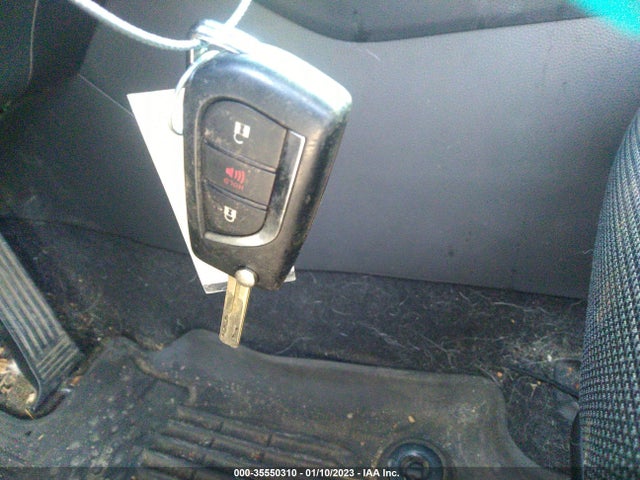 2021 Toyota RAV4, VIN: 4T3M6RFV2MU018055