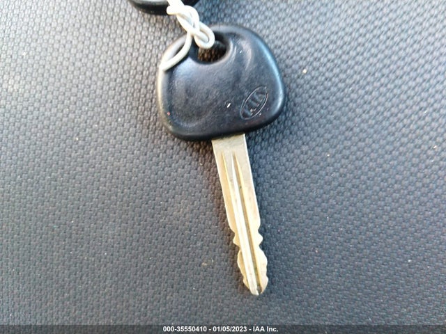 KIA SOUL + 2010 KNDJT2A21A7172392 Image 3