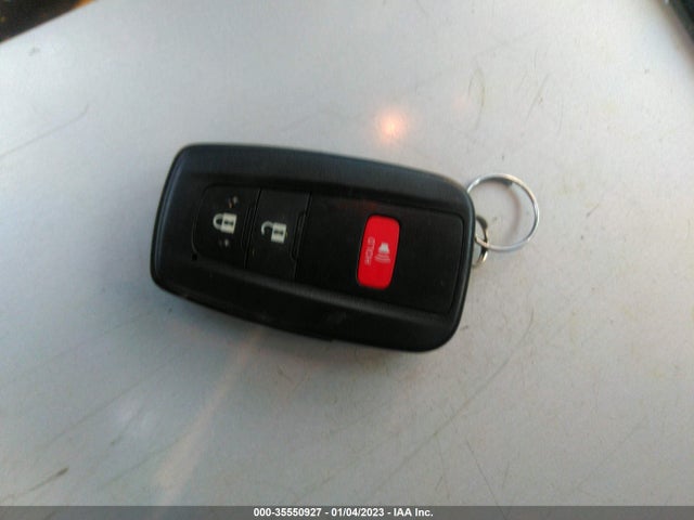 2021 TOYOTA PRIUS LE/XLE VIN: JTDL9MFU6M3028040
