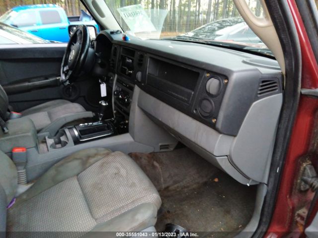 1J8HG48K77C612208 Jeep Commander Sport