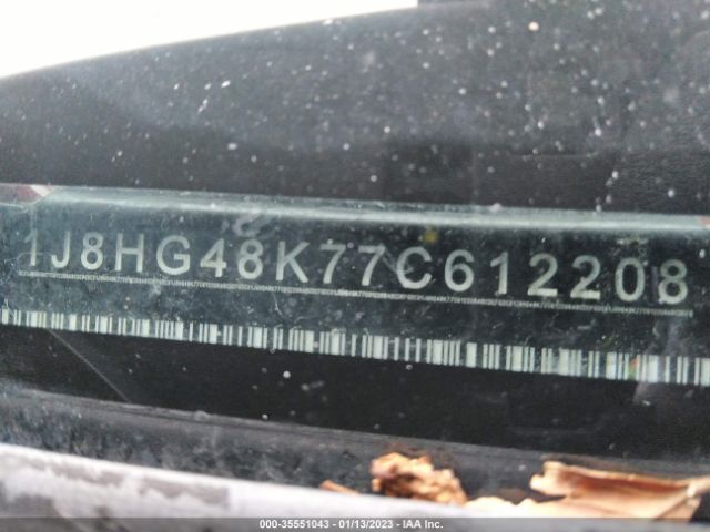 1J8HG48K77C612208 Jeep Commander Sport