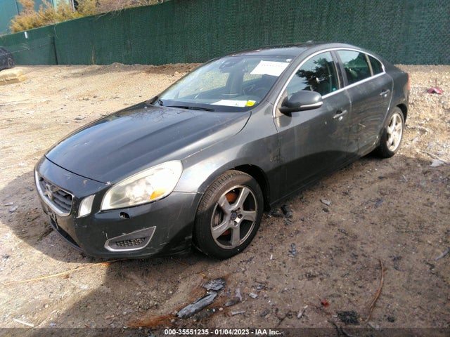Volvo S60 T5 2012 YV1622FS2C2134679 Image 2