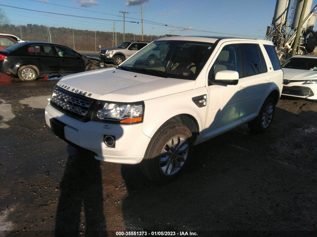 Land Rover LR2 2014 SALFR2BG3EH397226 Image 2