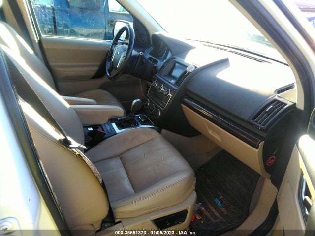 Land Rover LR2 2014 SALFR2BG3EH397226 Image 6