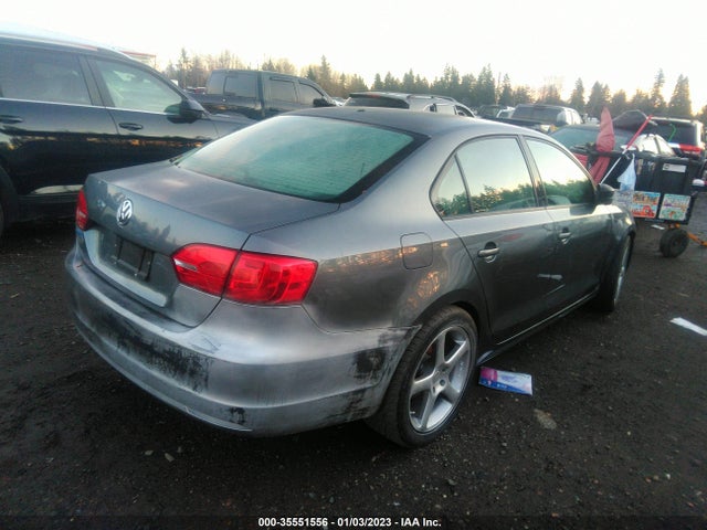 3VW2K7AJ5EM418705 Volkswagen Jetta Sedan S