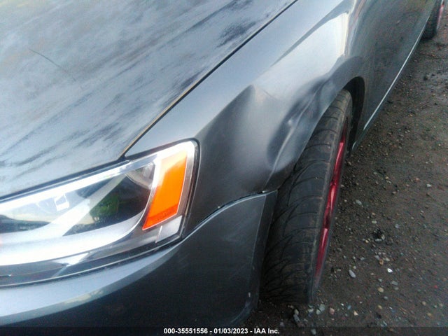 3VW2K7AJ5EM418705 Volkswagen Jetta Sedan S