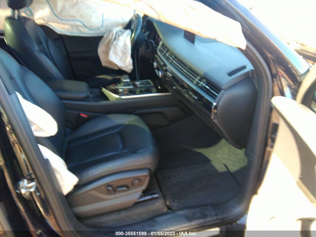 WA1LAAF72HD048067 Audi Q7 Premium Plus