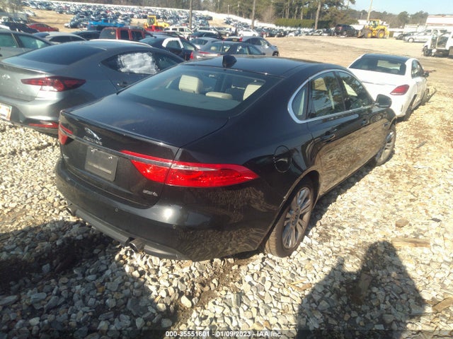 Jaguar XF 2017 SAJBD4BV1HCY38644 Image 4