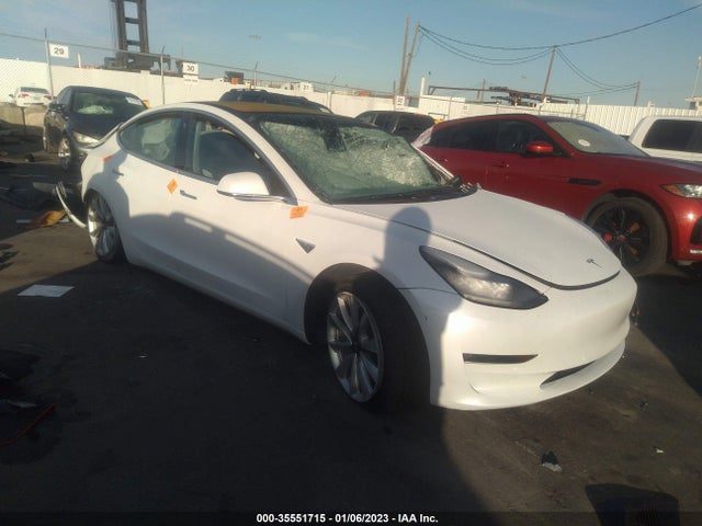 2018 5YJ3E1EA3JF165033 main image