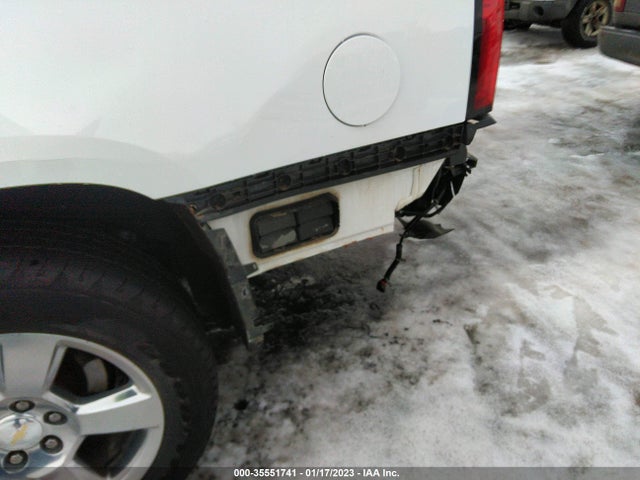 2016 Chevrolet Suburban, VIN: 1GNSKHKC9GR352905