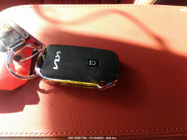 5XYK43AF7PG044597 KIA Sportage Sx