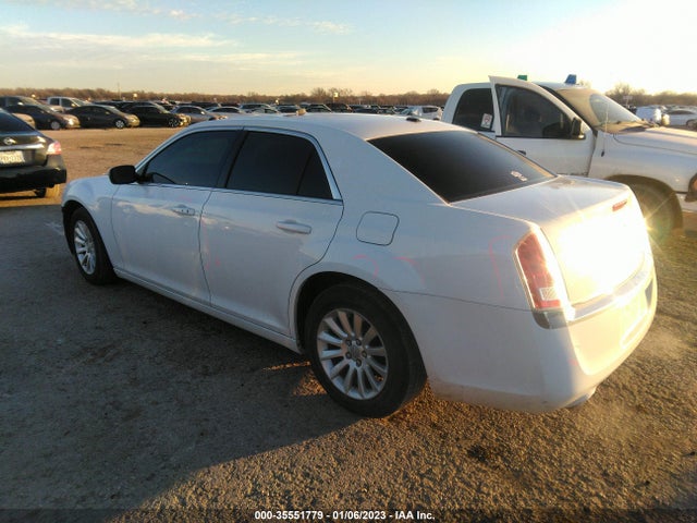 Chrysler 300 2014 2C3CCAAG0EH132589 Image 4