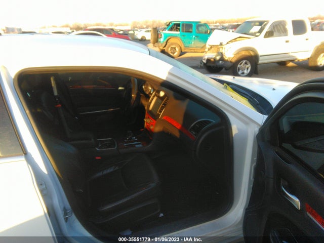 Chrysler 300 2014 2C3CCAAG0EH132589 Image 6