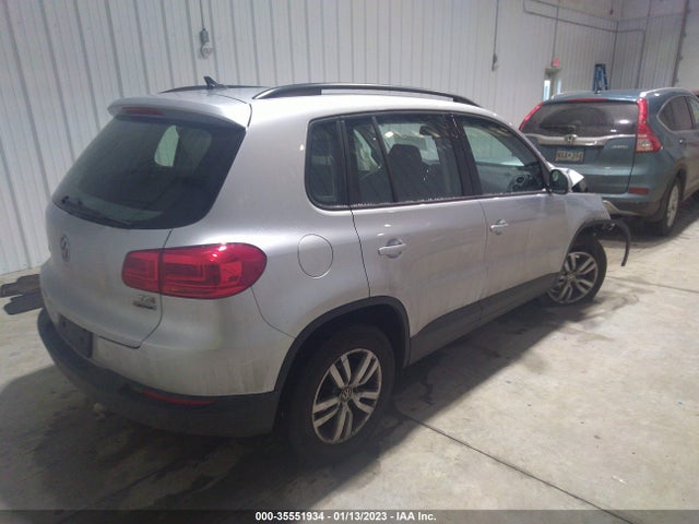 Volkswagen Tiguan 2017 WVGBV7AX0HK007475 Image 4