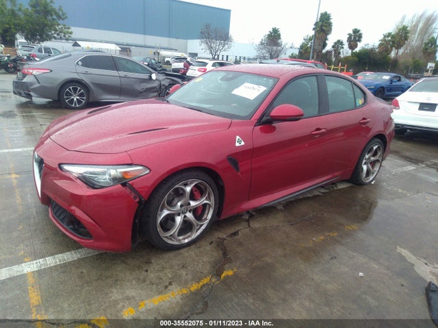 2017 Alfa Romeo Giulia, VIN: ZARFAEAV2H7558763