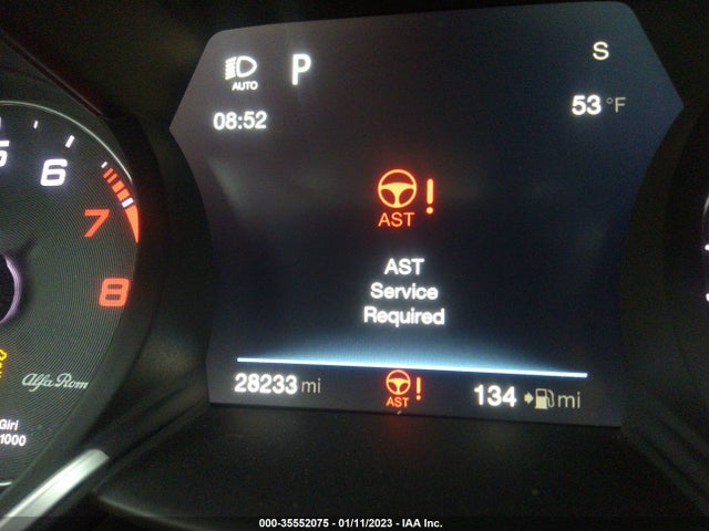 2017 Alfa Romeo Giulia, VIN: ZARFAEAV2H7558763