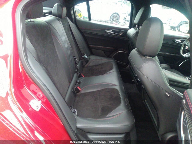2017 Alfa Romeo Giulia, VIN: ZARFAEAV2H7558763