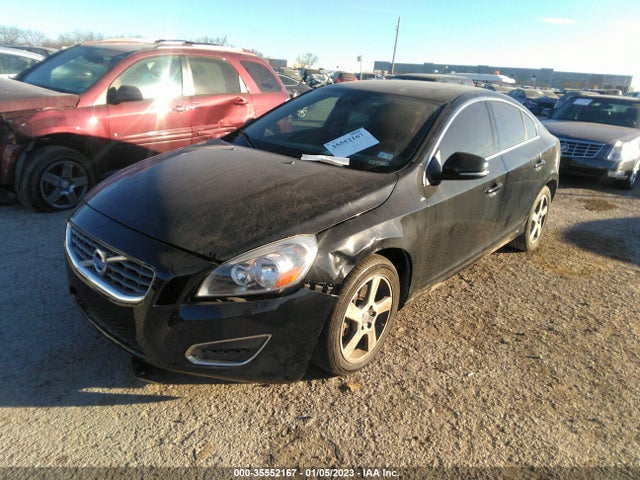 Volvo S60 T5 2013 YV1612FS1D1228465 Image 2
