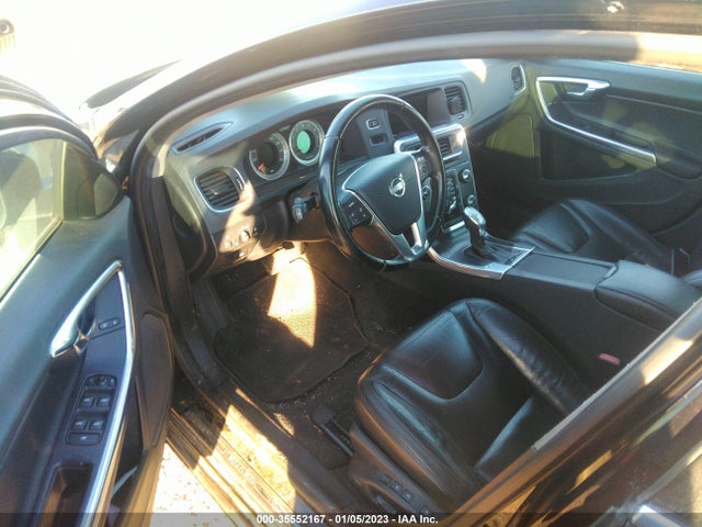 Volvo S60 T5 2013 YV1612FS1D1228465 Image 5