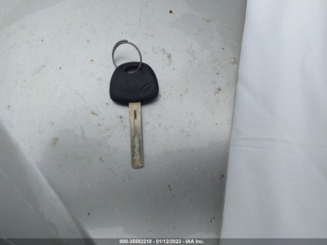 5XYKT3A64EG445511 KIA SORENTO LX
