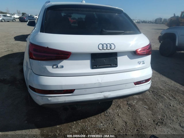 WA1EFCFS0GR003561 Audi Q3 Premium Plus