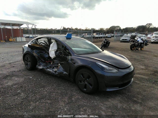 2022 5YJ3E1EBXNF101585 zdjęcie główne