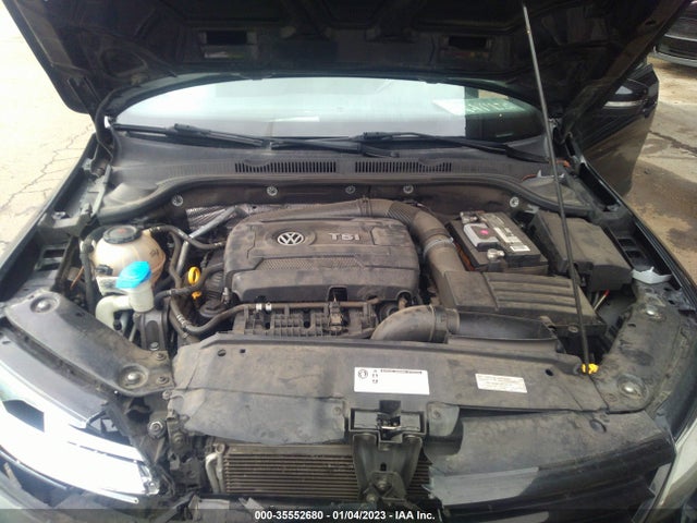 2018 Volkswagen Jetta, VIN: 3VWD17AJ7JM241905