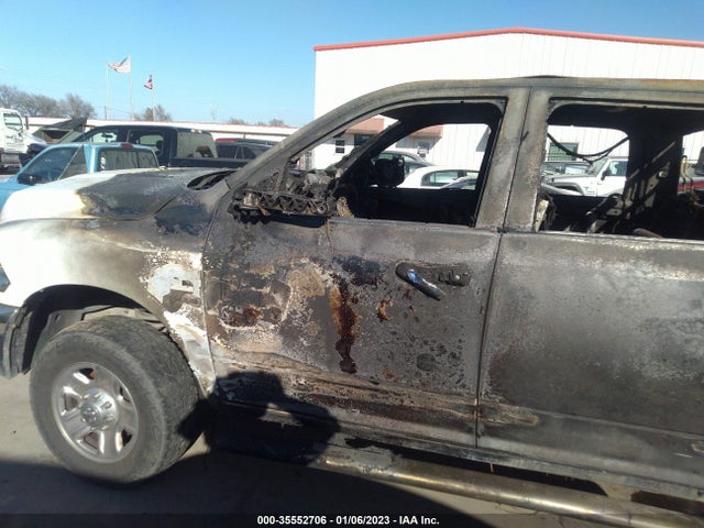 2017 Ram 2500, VIN: 3C6UR5DL8HG607397