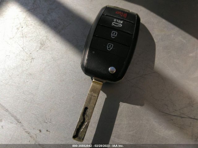 3KPA24AD5ME425184 KIA RIO S