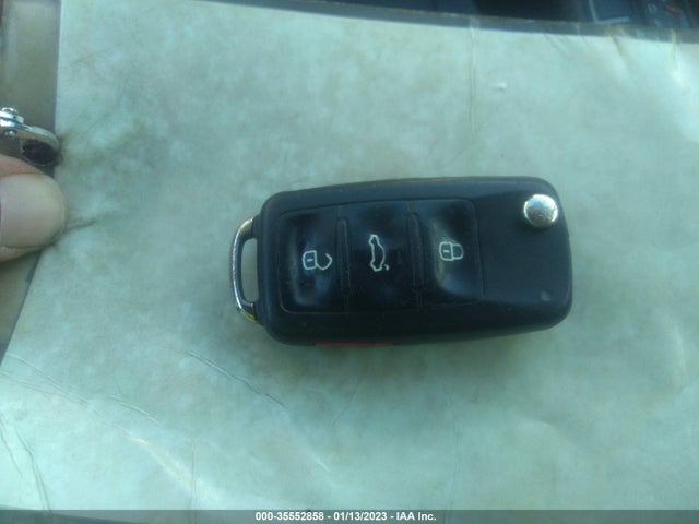 2014 VOLKSWAGEN PASSAT WOLFSBURG ED VIN: 1VWAT7A3XEC057080
