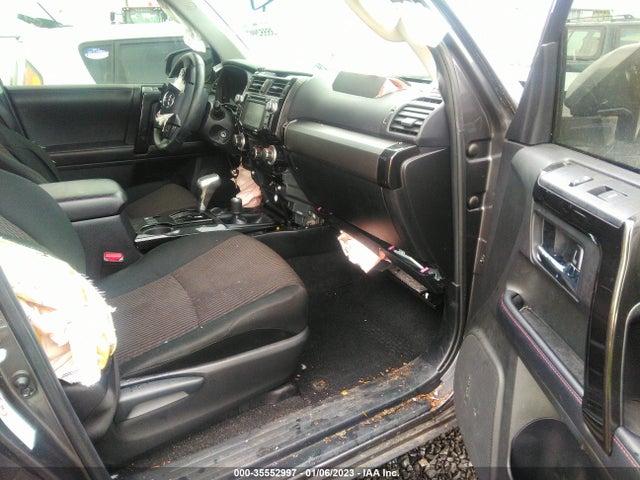 2018 Toyota 4Runner, VIN: JTEBU5JR2J5567673