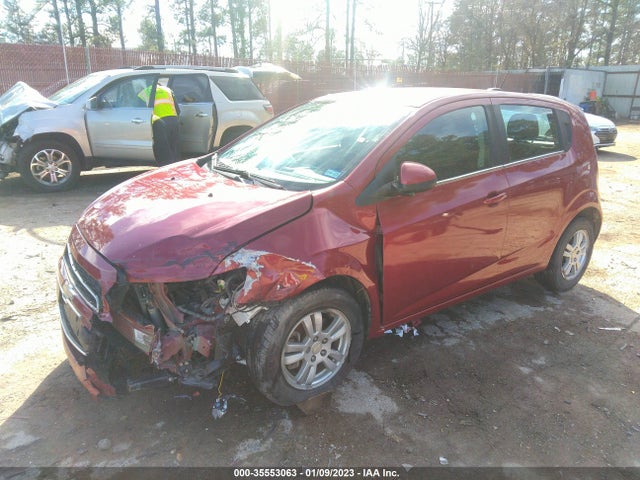 Chevrolet SONIC LT 2016 1G1JC6SH4G4174439 Image 2