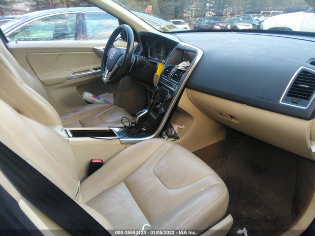 2015 Volvo XC60, VIN: YV4902RB9F2613008