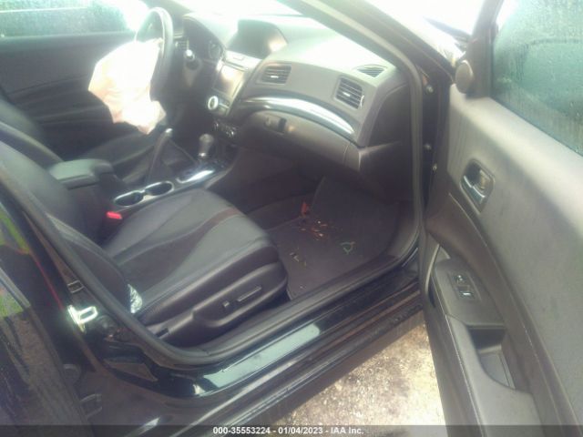19UDE2F82KA007493 Acura Ilx Pkg