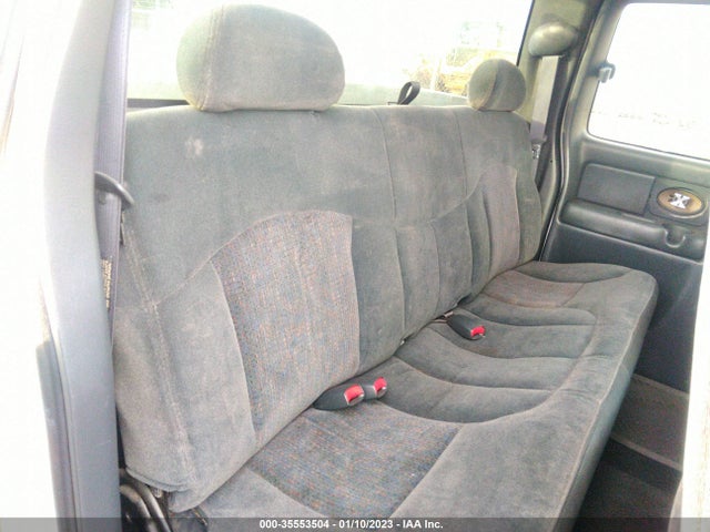2001 CHEVROLET SILVERADO 1500 LS VIN: 2GCEC19T011115221