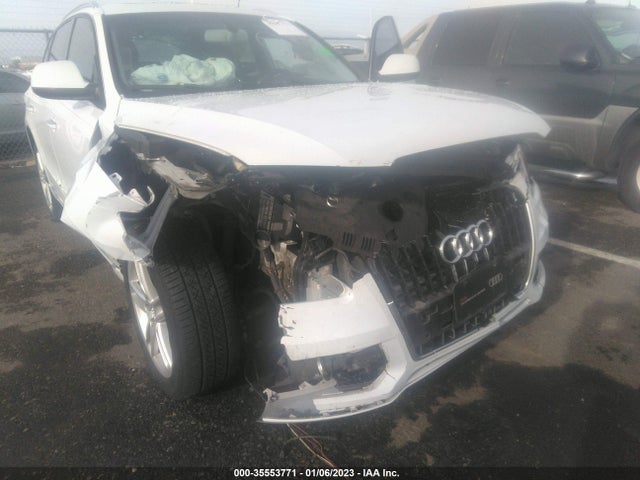 WA1LFAFP6FA009174 Audi Q5 Premium Plus