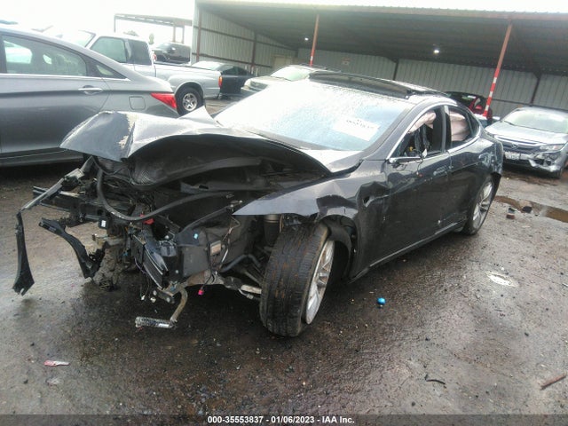 2015 Tesla Model S, VIN: 5YJSA1H21FF094840