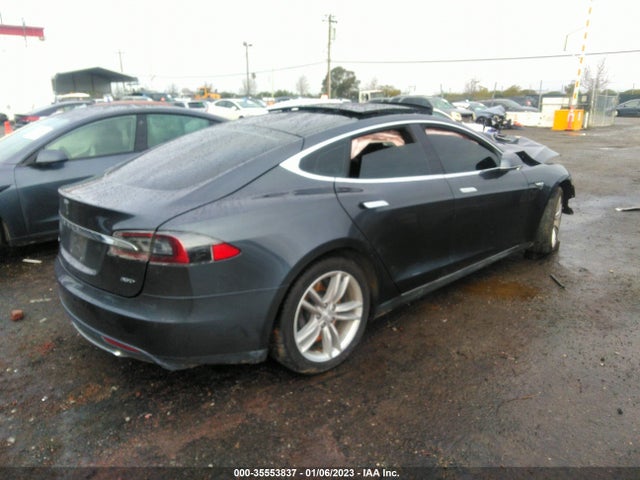2015 Tesla Model S, VIN: 5YJSA1H21FF094840