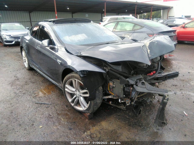 2015 Tesla Model S, VIN: 5YJSA1H21FF094840