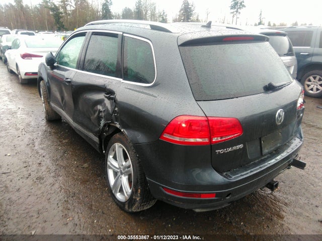 WVGEF9BP8ED008913 Volkswagen Touareg Sport