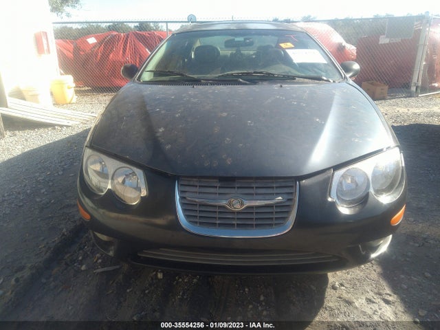 2C3HE66G8XH628183 Chrysler 300M
