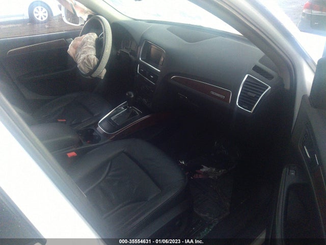 WA1CFAFP3BA095067 Audi Q5 2.0t Premium