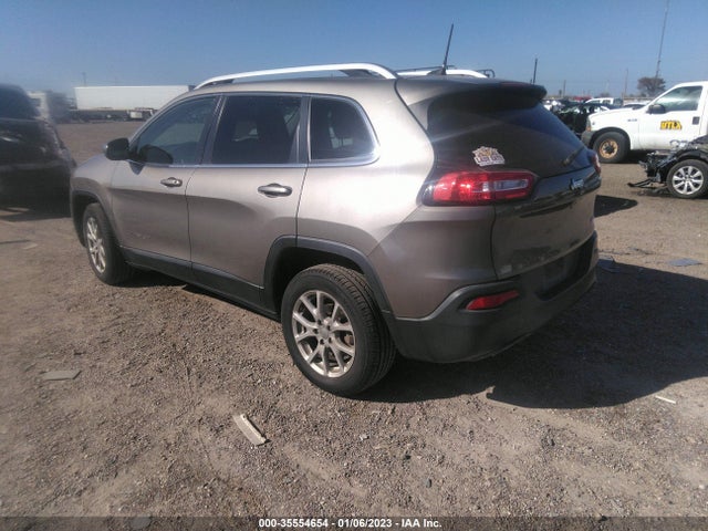 2017 Jeep Cherokee, VIN: 1C4PJLCB8HW540781