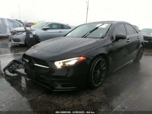 WDD3G4EB4KW025855 Mercedes-Benz A-class A 220