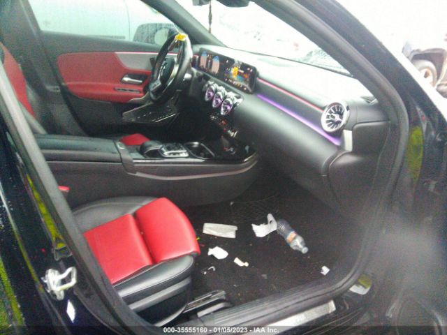 WDD3G4EB4KW025855 Mercedes-Benz A-class A 220
